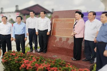 Đón chào Chủ Tịch Quốc Hội Nước CHXHCN Việt Nam Nguyễn Thị Kim Ngân tại Đền Các Vua Hùng Cần Thơ